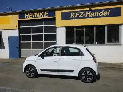 Second-hand Renault Twingo LIMITED 69 CP (50 kW) 2018 Alb Hatchback