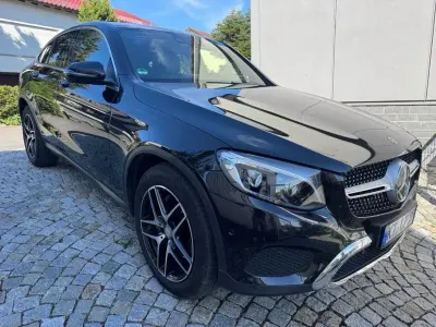 Używany Mercedes GLC350 AMG 258 KM (189 kW) 2018 Czarny SUV