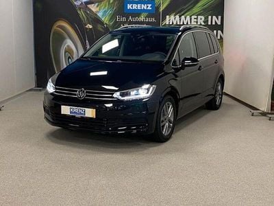 Neu VW Touran Comfortline 150 PS (110 kW) 2025 Schwarz Van / Kleinbus