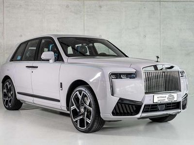 Neu Rolls Royce Cullinan 600 PS (441 kW) 2026 Tempest grey SUV