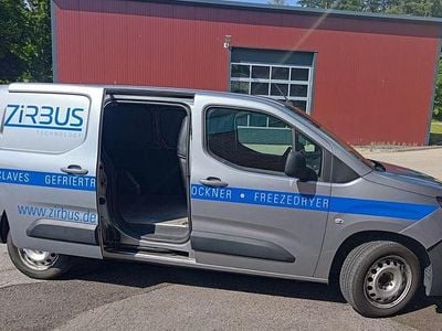 Gebraucht Citroën Berlingo 131 PS (96 kW) 2019 Silber Van / Kleinbus