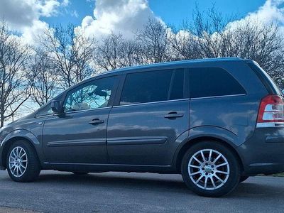 Gebraucht Opel Zafira Family 116 PS (85 kW) 2010 Grau Van / Kleinbus