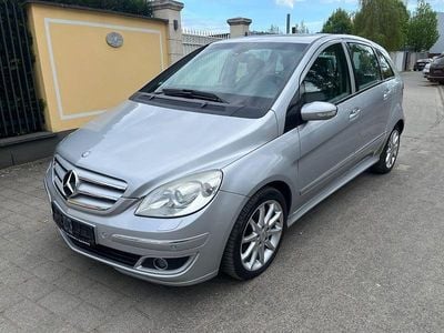 Gebraucht Mercedes B200 136 PS (100 kW) 2007 Silber Van / Kleinbus