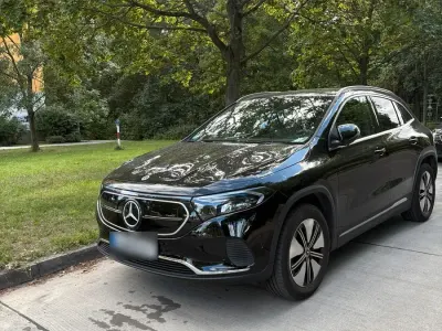 Gebraucht Mercedes EQA250 139 kW (190 PS) 2023 Schwarz SUV