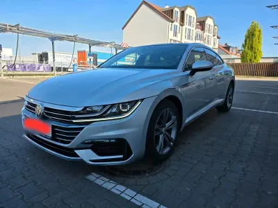 Usata VW Arteon R-line 150 CV (110 kW) 2019 Argento Utilitaria