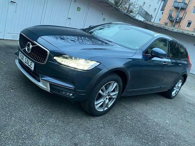 Gebraucht Volvo V90 CC Pro 235 PS (172 kW) 2020 Blau Kombi