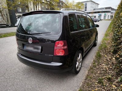 gebraucht VW Touran 2.0 FSI Highline Highline