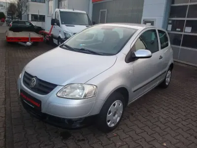 Gebraucht VW Fox Basis 54 PS (39 kW) 2007 Reflexsilber metallic Kleinwagen