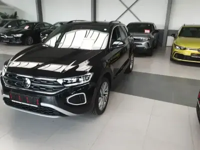 Gebraucht VW T-Roc R-line 150 PS (110 kW) 2025 Schwarz SUV
