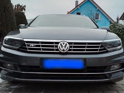 Gebraucht VW Passat R-line BlueMotion 150 PS (110 kW) 2015 Grau Kombi