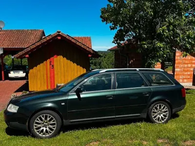 Gebraucht Audi A6 220 PS (161 kW) 2002 Grün Kombi