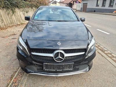 Schwarz Gebraucht 2018 Mercedes A200 Limousine | 10.700 € (Etwas zu teuer)