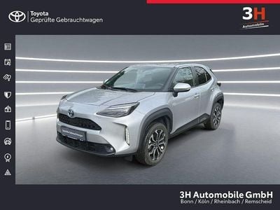 Gebraucht Toyota Yaris Cross Team 116 PS (85 kW) 2023 Silber SUV