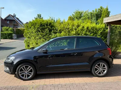Gebraucht VW Polo LOUNGE 90 PS (66 kW) 2015 Schwarz Kleinwagen
