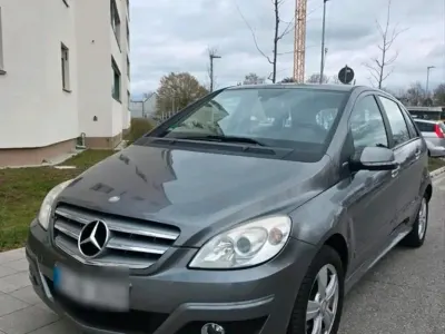 Gebraucht Mercedes B150 95 PS (69 kW) 2008 Grau Van / Kleinbus