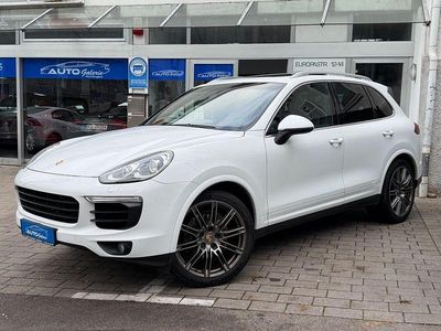 Weiß Gebraucht 2016 Porsche Cayenne SUV | 33.900 € (Fairer Preis)