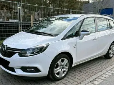 Gebraucht Opel Zafira Tourer 150 PS (110 kW) 2017 Weiß Van / Kleinbus