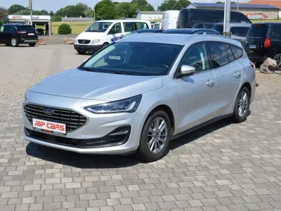 Gebraucht Ford Focus Titanium X 116 PS (85 kW) 2023 Moondustsilver Kombi