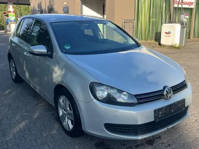 Gebraucht VW Golf VI Comfortline 122 PS (89 kW) 2009 Silber Kleinwagen