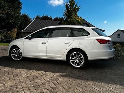 Weiß Gebraucht 2016 Seat Leon ST Kombi | 5.900 € (Teuer)
