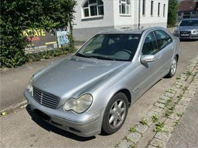 Mercedes C240