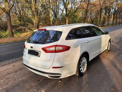 Weiß Gebraucht 2017 Ford Mondeo Kombi | 10.000 € (Fairer Preis)