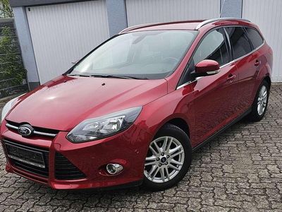 Gebraucht Ford Focus 125 PS (91 kW) 2013 Rot Kombi