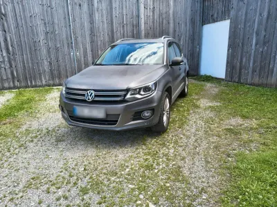 Gebraucht VW Tiguan Sportline 140 PS (102 kW) 2011 Grau SUV