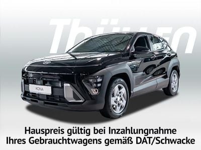 Neu Hyundai Kona Select 150 PS (110 kW) 2025 Schwarz SUV