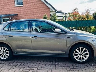 Gebraucht VW Polo R-line 90 PS (66 kW) 2019 Grau Kleinwagen
