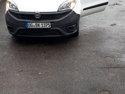 Gebraucht Fiat Doblò Lounge 90 PS (66 kW) 2015 Weiß Van / Kleinbus