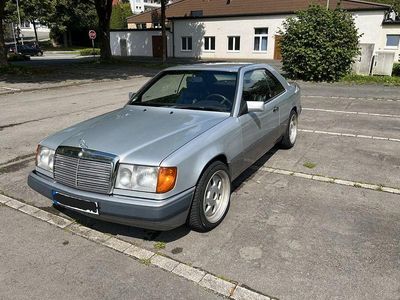 Silber Gebraucht 1992 Mercedes 230 Coupé | 5.800 €