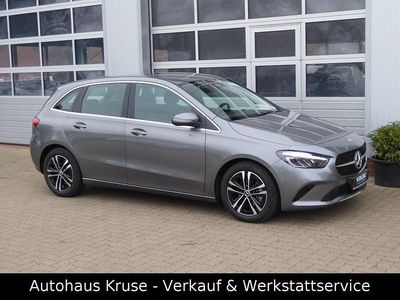 Usata Mercedes B200 163 CV (119 kW) 2023 Grigio Monovolume