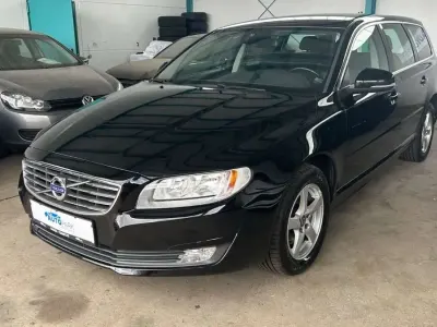 Gebraucht Volvo V70 Standard 120 PS (88 kW) 2015 Schwarz Kombi