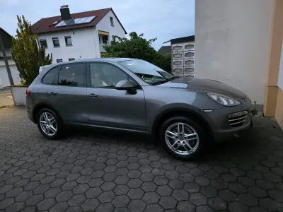 Gebraucht Porsche Cayenne Platinum Edition 240 PS (176 kW) 2014 Grau SUV
