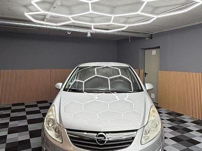 Gebraucht Opel Corsa 75 PS (55 kW) 2008 Silber Kleinwagen