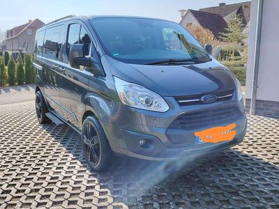 Gebraucht Ford Tourneo Titanium 170 PS (125 kW) 2017 Grau Van
