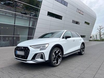 Gebraucht Audi A3 Sport 150 PS (110 kW) 2024 Weiß Limousine