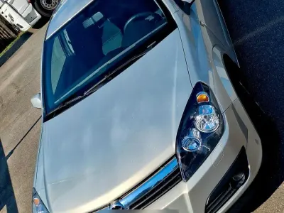 Gebraucht Opel Astra 90 PS (66 kW) 2005 Silber Limousine