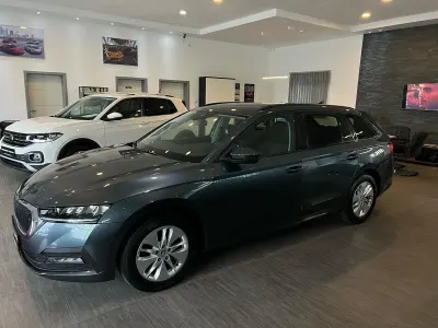 Gebraucht Skoda Octavia 150 PS (110 kW) 2021 Grau Kombi