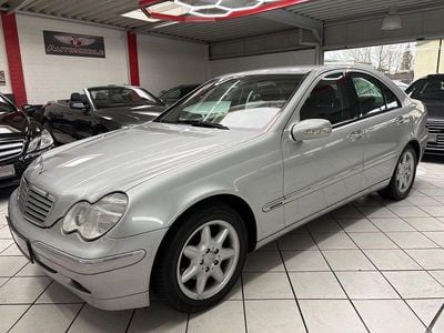 Second-hand Mercedes C200 Elegance 163 CP (119 kW) 2000 Argintiu Berlinǎ