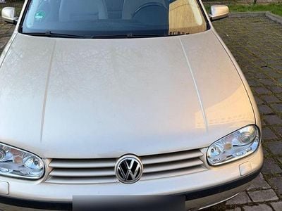 Occasion VW Golf IV Pacific 105 PK (77 kW) 2002 Goud Sedan