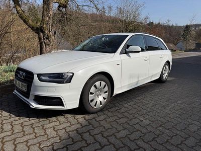 Gebraucht Audi A4 S-Line 150 PS (110 kW) 2014 Weiß Kombi