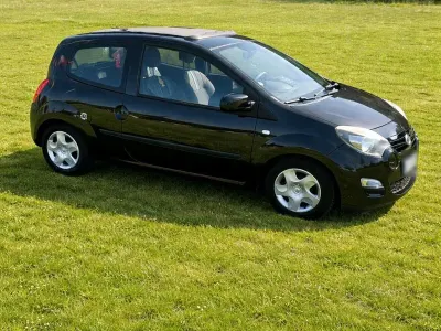Używany Renault Twingo 75 KM (55 kW) 2012 Czarny Hatchback