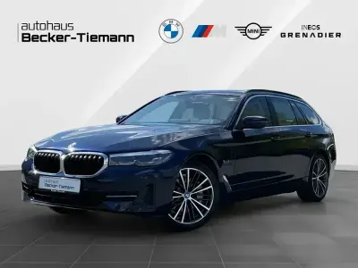 Używany BMW 530e Sport Line 292 KM (214 kW) 2023 Niebieski Kombi