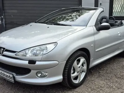 Gebraucht Peugeot 206 CC Platinum 109 PS (80 kW) 2006 Grau Cabrio