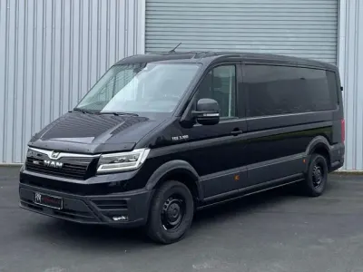 Używany MAN TGE 177 KM (130 kW) 2025 Czarny Van