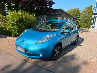Gebraucht Nissan Leaf 80 kW (109 PS) 2012 Blau Kleinwagen