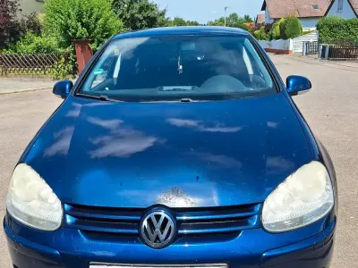 Gebraucht VW Golf V 105 PS (77 kW) 2007 Blau Kleinwagen