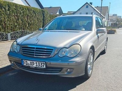 Gebraucht Mercedes C200 Elegance 122 PS (89 kW) 2004 Limousine